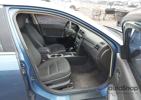 2010 Ford Fusion из США, поврежденный, VIN 3FAHP0HA7AR412080